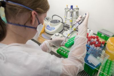 Nemocnice Valašské Meziříčí nově testuje na SARS-CoV-2 také samoplátce