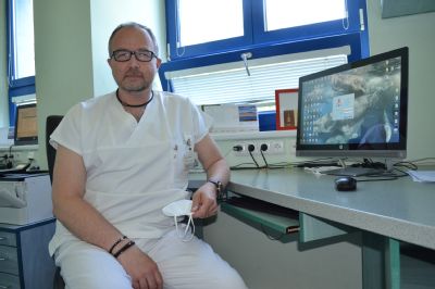 Lékaři Nemocnice AGEL Valašské Meziříčí léči pacienty s hemoroidy šetrnou metodou RFITH již 10 let. Civilizační nemoc trápí až 70 procent dospělé populace